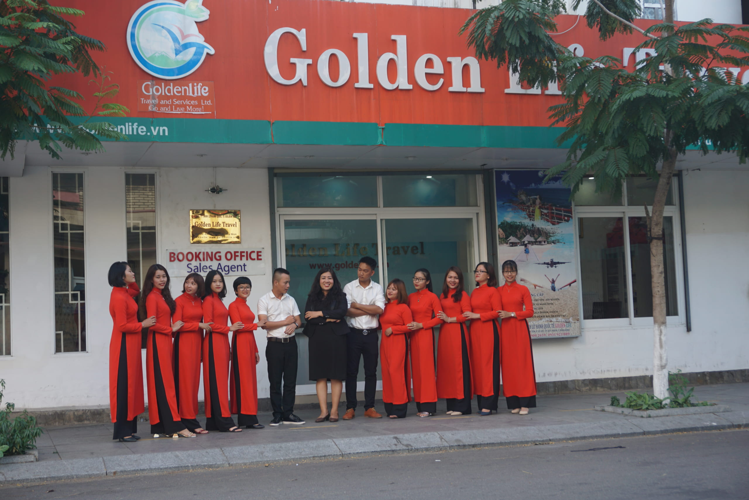 Golden Life Travel - Công ty du lịch uy tín vượt trội