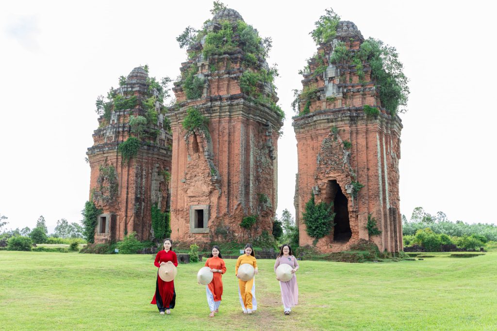 Huyền thoại Chăm pa - Tháp Dương Long